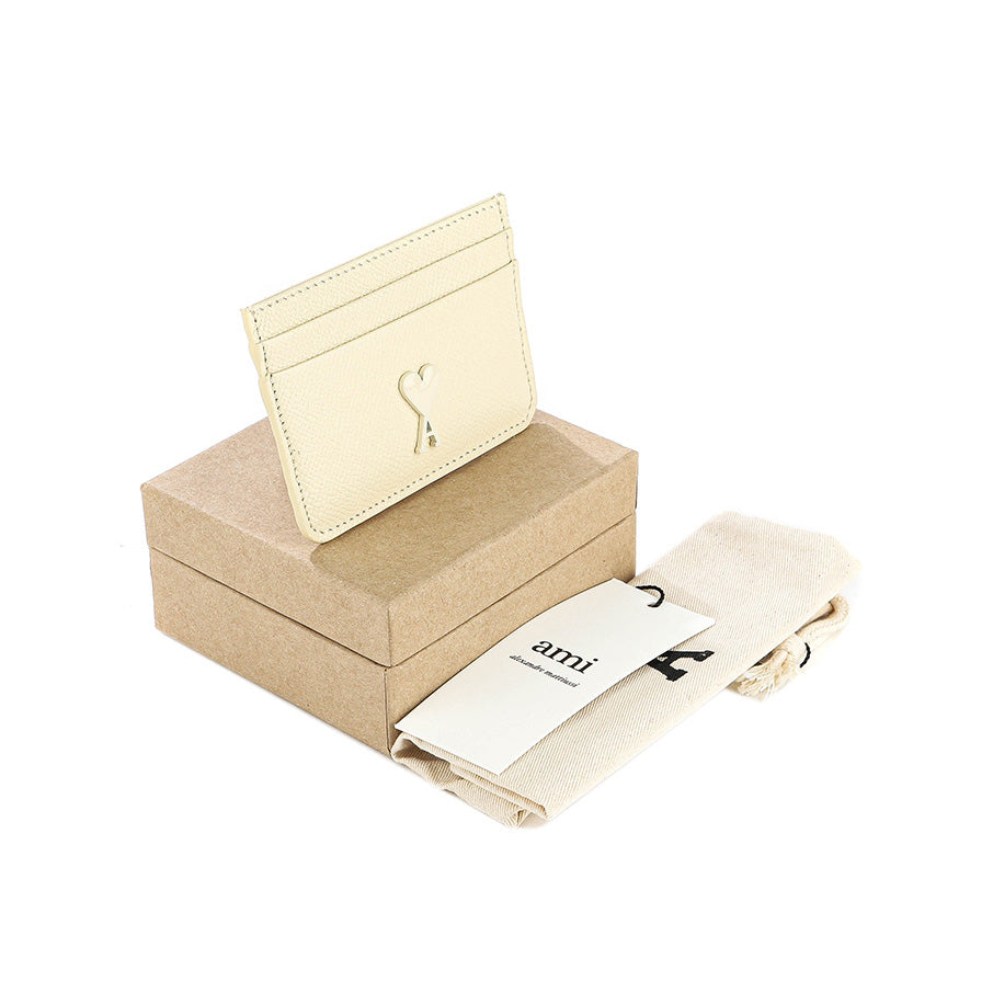 AMI Paris Heart-A Cardholder (USL013.AL0036)