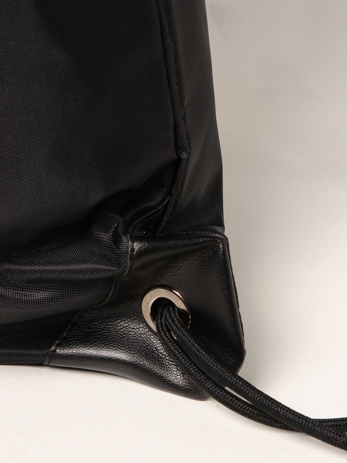 Golden Goose Star Drawstring Bag (GUA00222.A000146.80203)