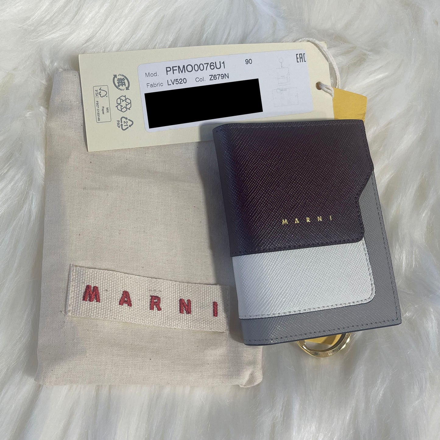 Marni Saffiano Leather Cardholder with Key Ring (PFMO0076U1)