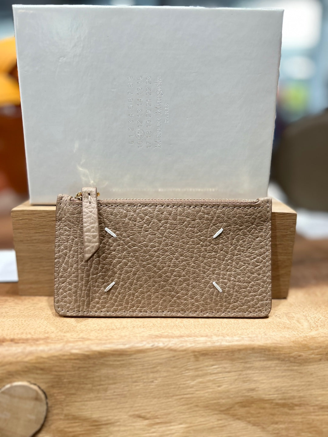 Maison Margiela Zipped Grained Leather Card Holder (S56UI0143)