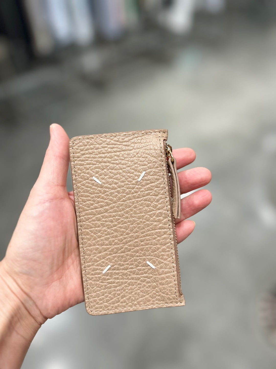 Maison Margiela Zipped Grained Leather Card Holder (S56UI0143)