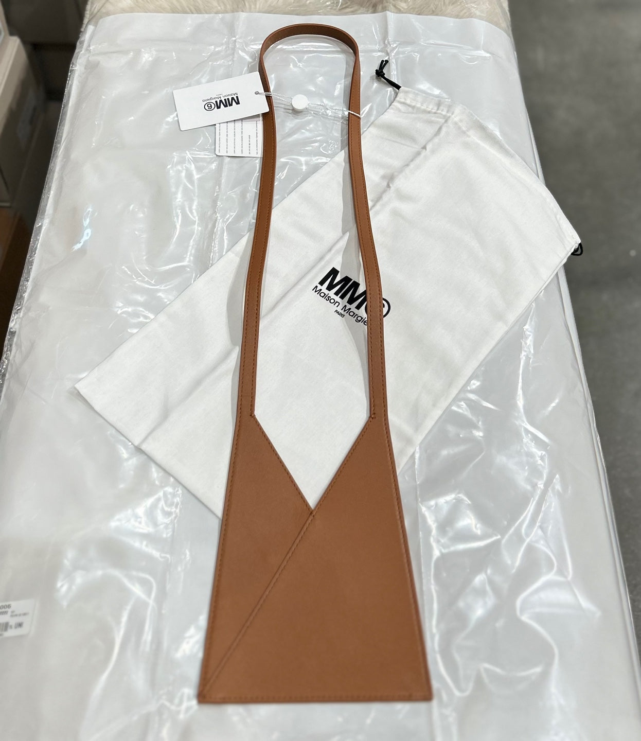 Maison Margiela Japanese Accordion Phone Crossbody (SA5VL0005 P4811)