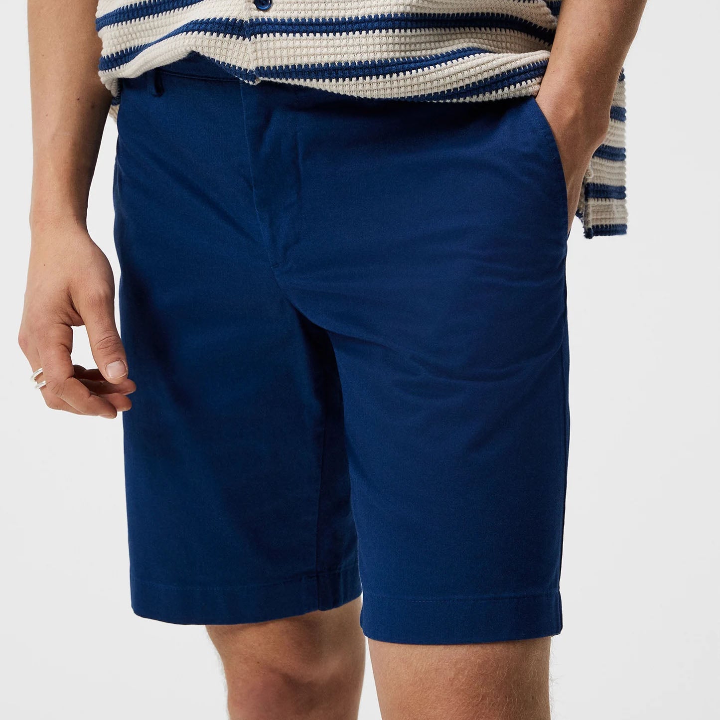 J.Lindeberg Nathan Cloud Satin Shorts (FMPA11266)