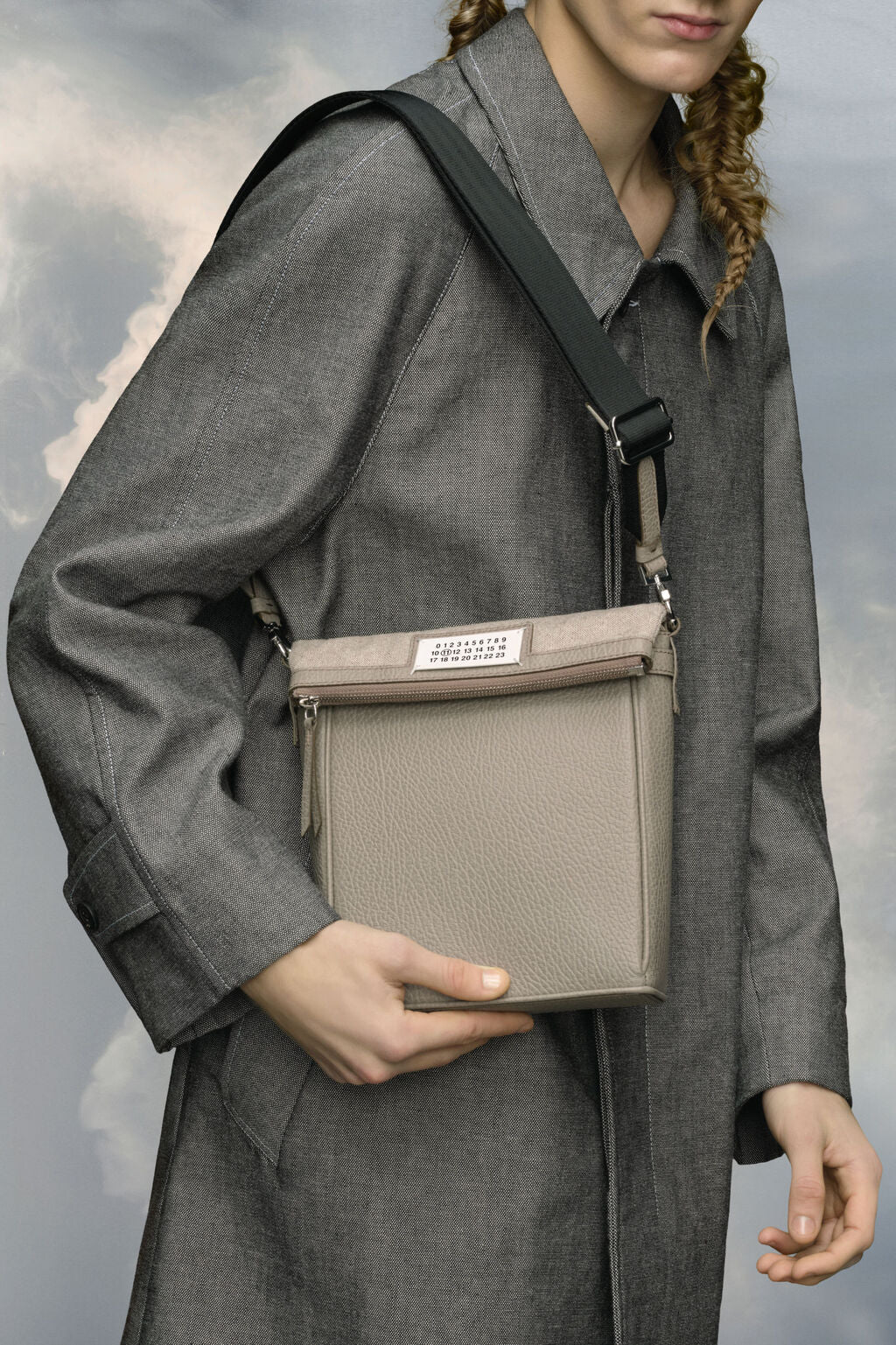 Maison Margiela 5AC Vertical Camera Bag (SB1WG0041)