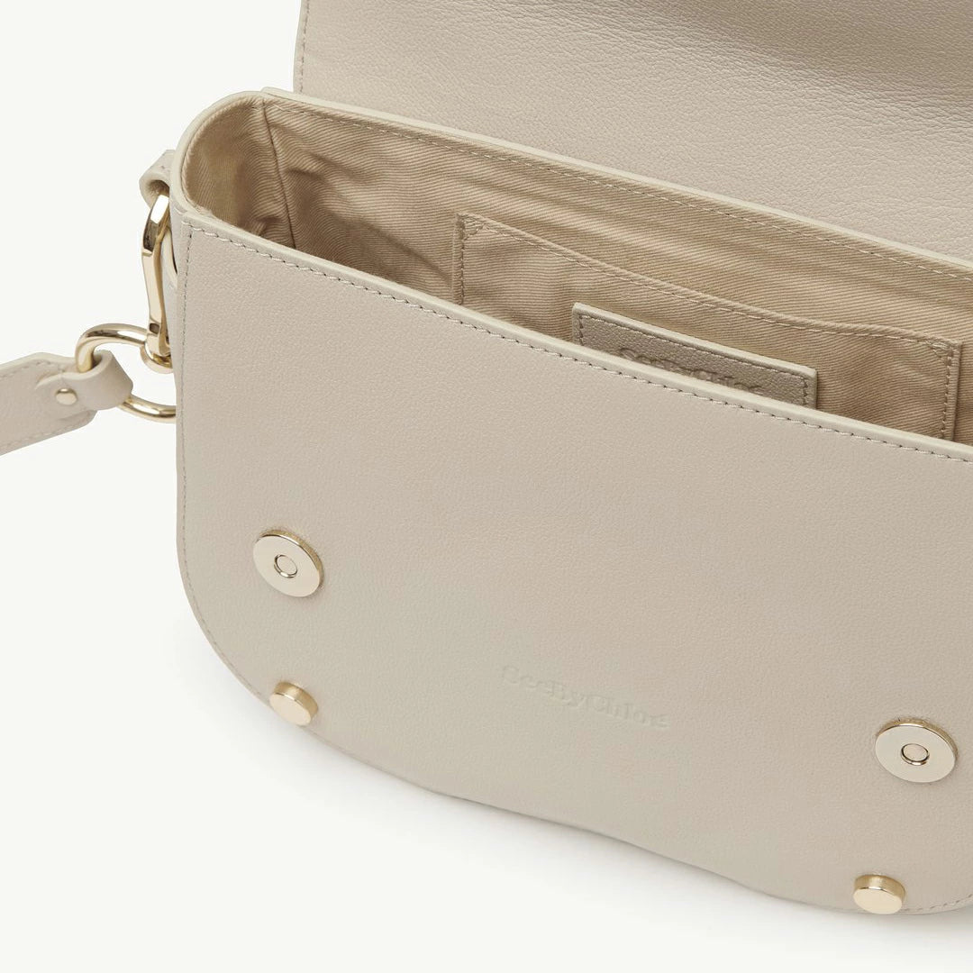 See By Chloé Mara Shoulder Bag (CHS19WSA29388)