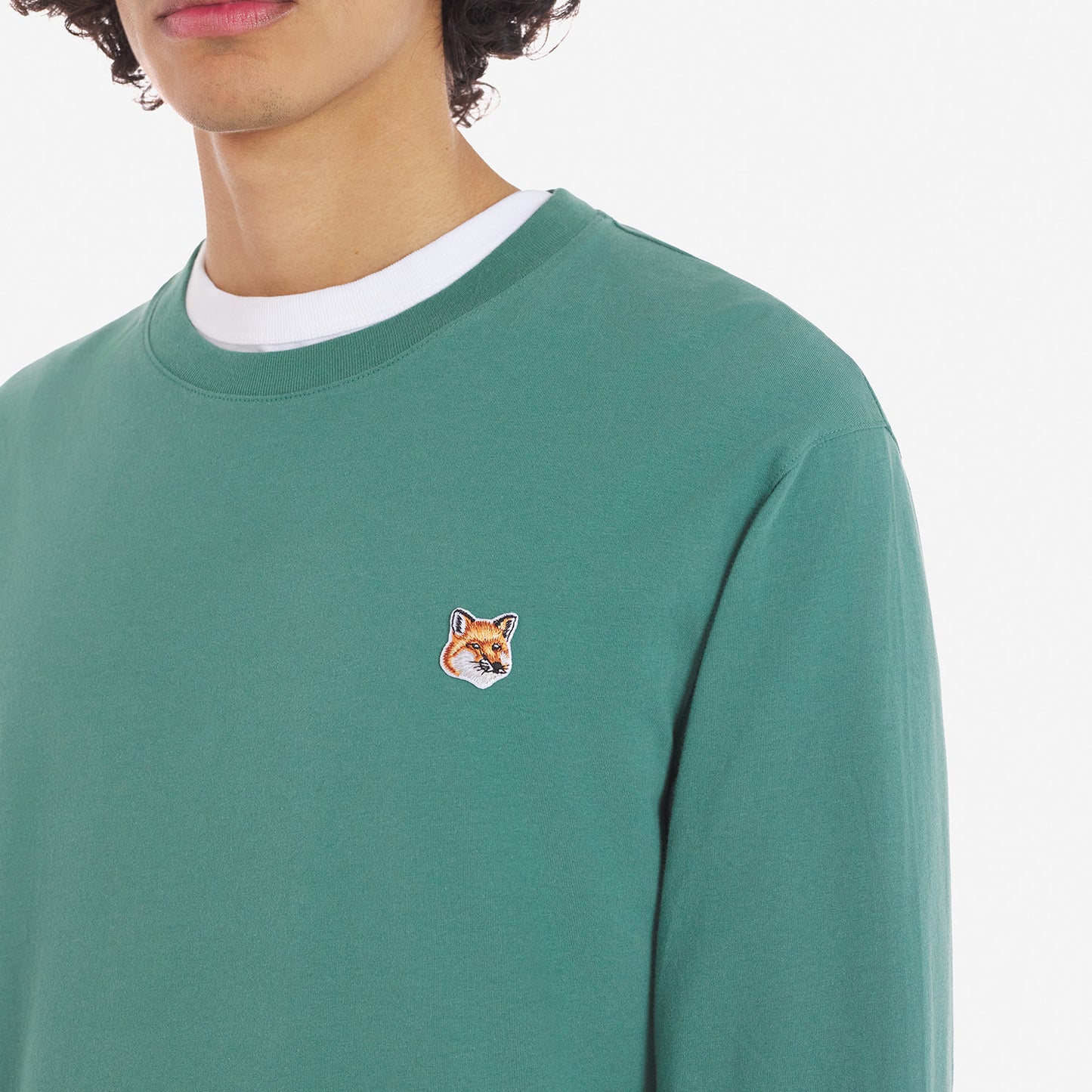 Maison Kitsuné Tricolor Fox Patch Long Sleeve Tee (LM00108KJ0008)