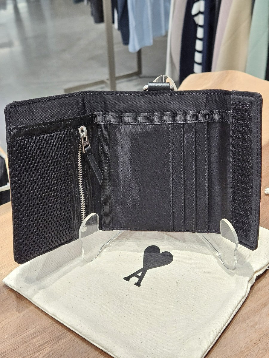 AMI Paris Heart-A Wallet with Strap (USL004.902)