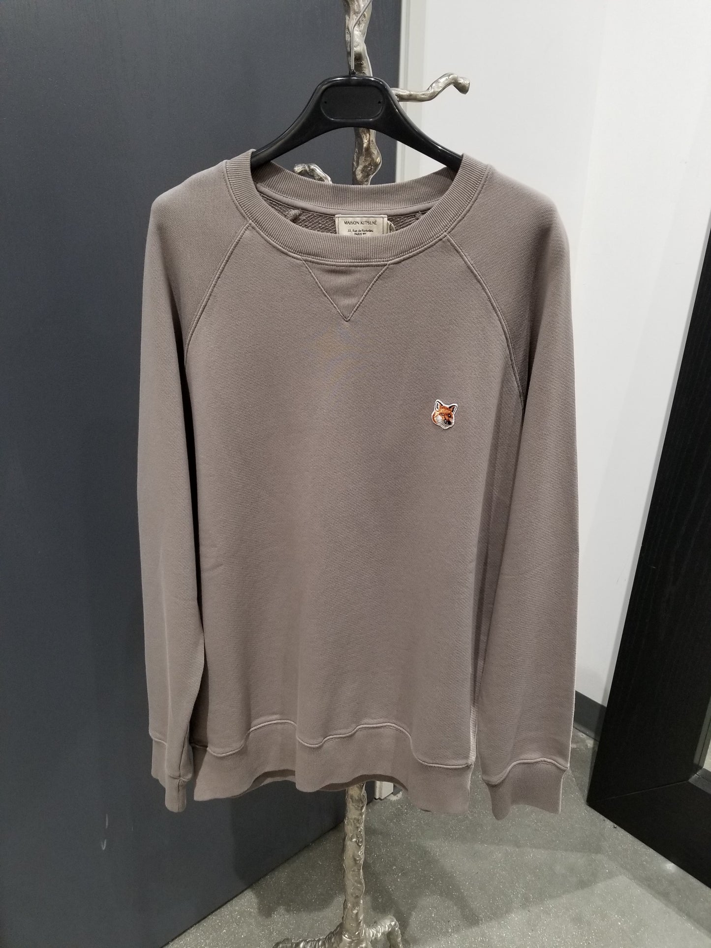 Maison Kitsuné Tricolor Fox Patch Classic Sweatshirt (FM00360KM0002)