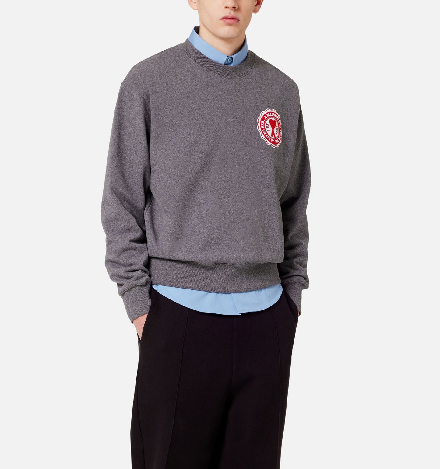 AMI Small Heart Patch Logo Sweatshirt (USW011.739)