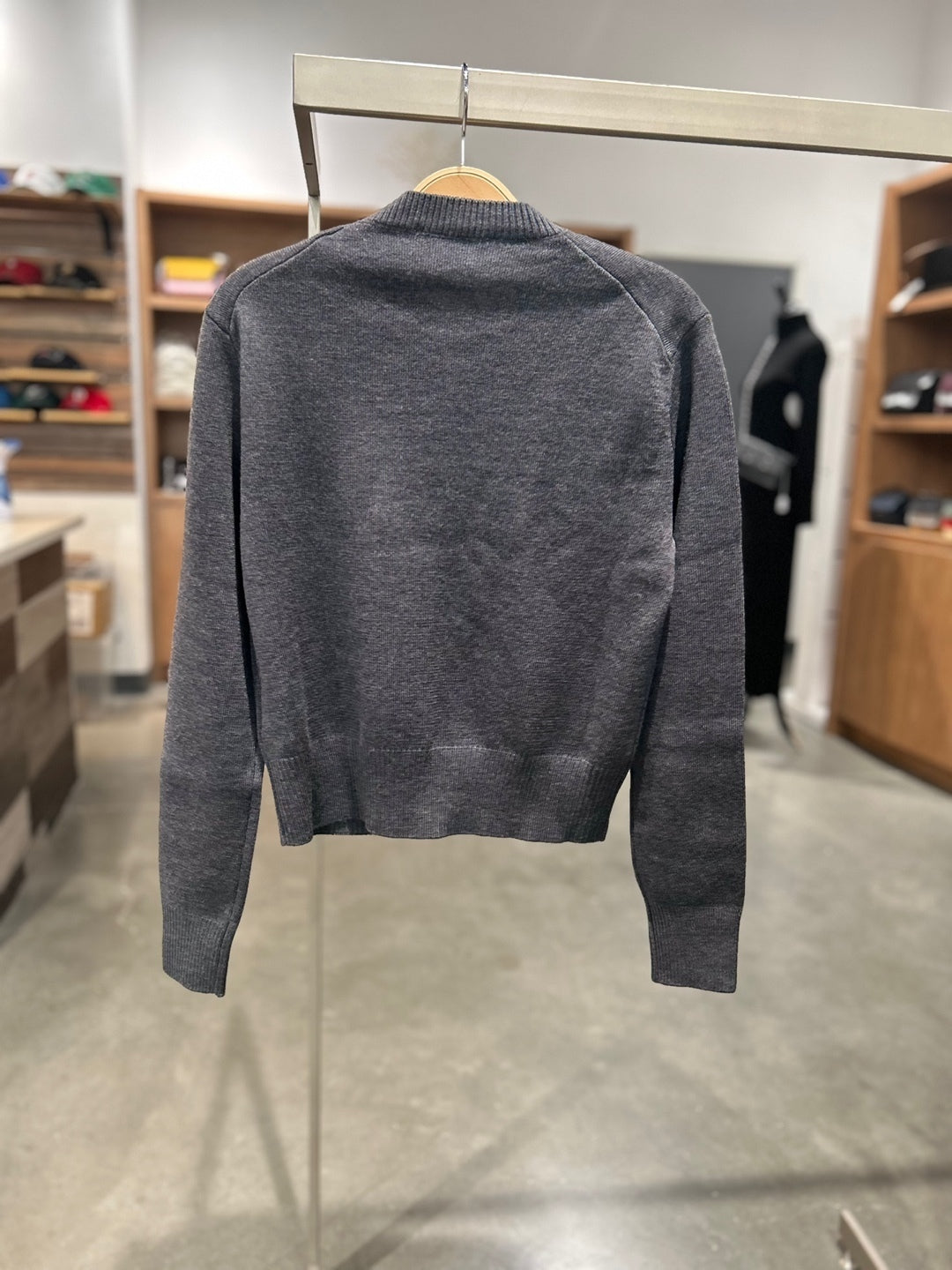 AMI Small Heart Logo Crewneck Sweater (FKS001.001)
