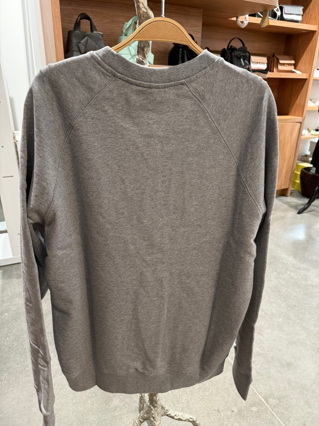 Maison Kitsuné Grey Fox Patch Classic Sweatshirt (GM00333KM0002)