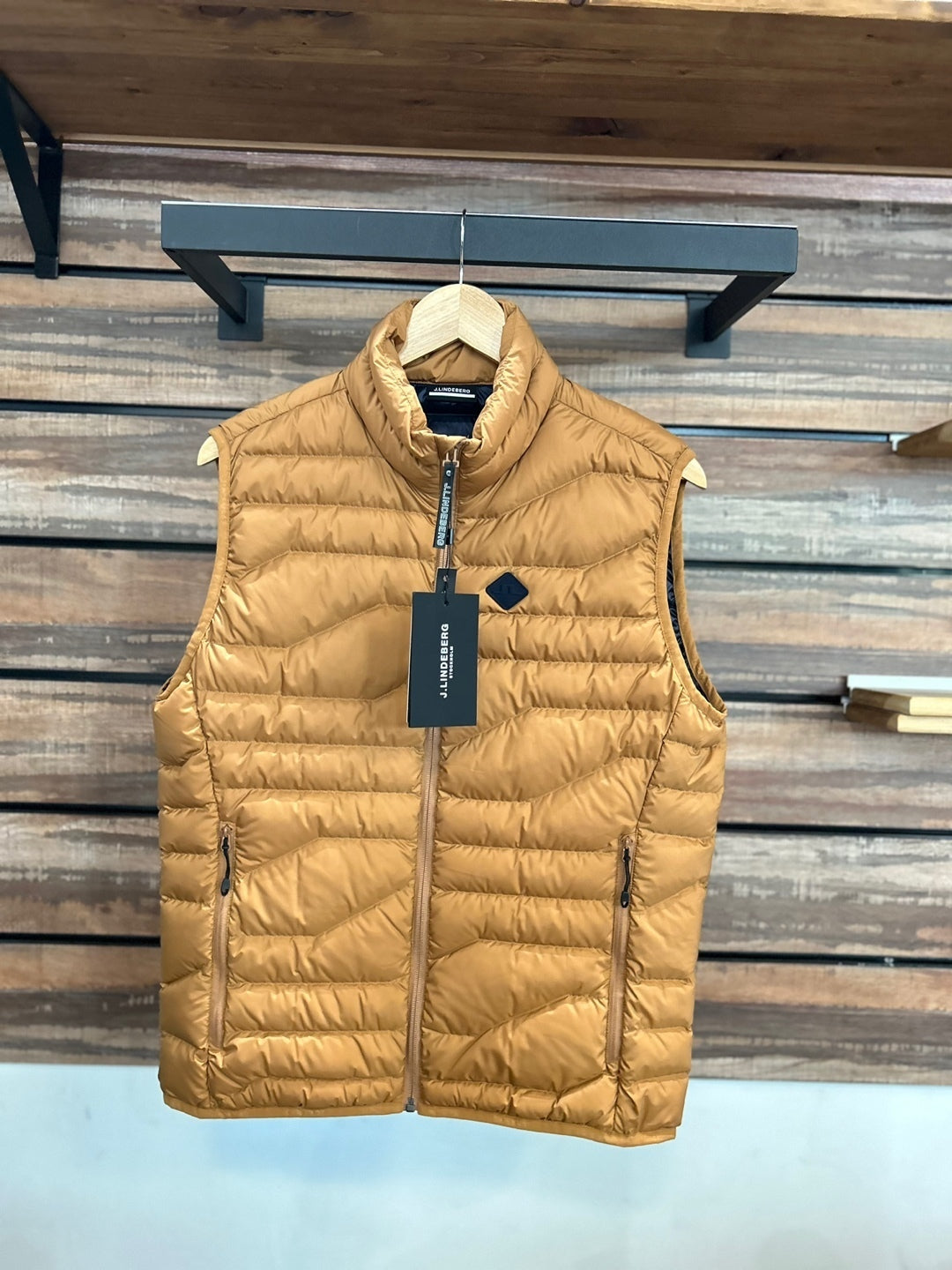 J.Lindeberg Cliff Light Down Vest (AMOW09062)