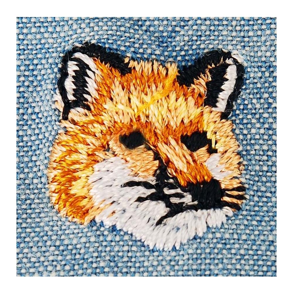 Maison Kitsuné Fox Head Embroidery Classic Shirt (JM00435WC5000)