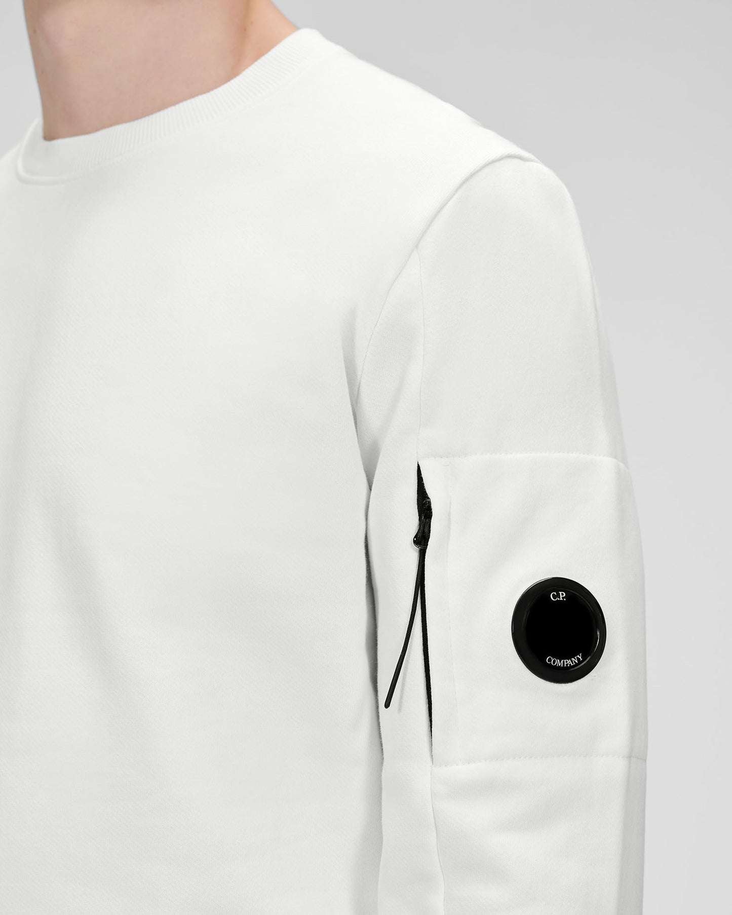 C.P. Company Lens Crewneck Sweatshirt (12CMSS022A 005086W)