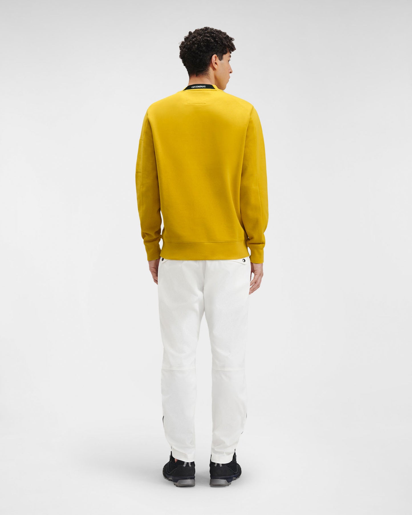 C.P. Company Lens Crewneck Sweatshirt (12CMSS022A 005086W)