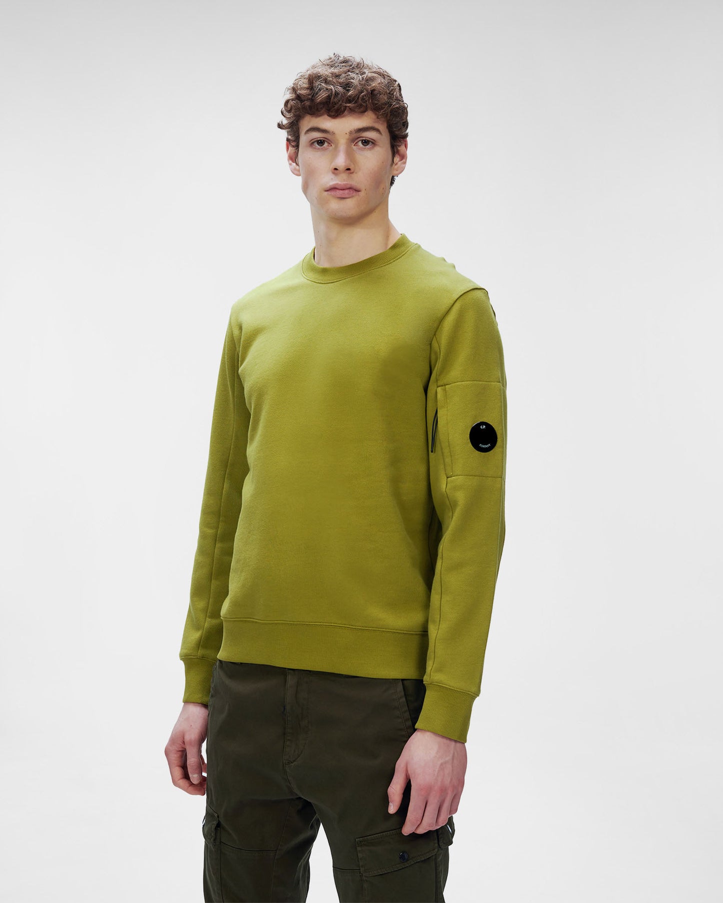 C.P. Company Lens Crewneck Sweatshirt (12CMSS022A 005086W)