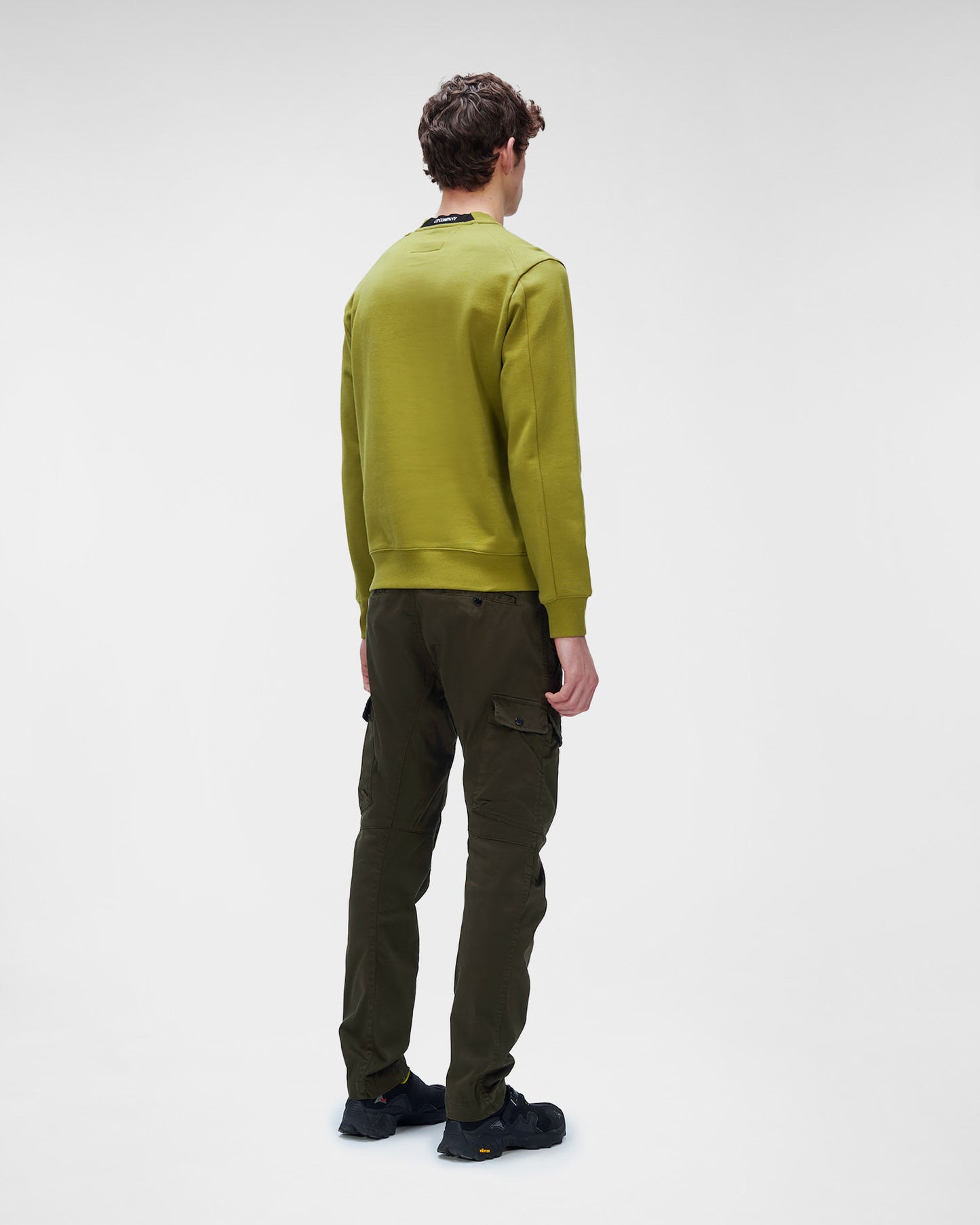 C.P. Company Lens Crewneck Sweatshirt (12CMSS022A 005086W)