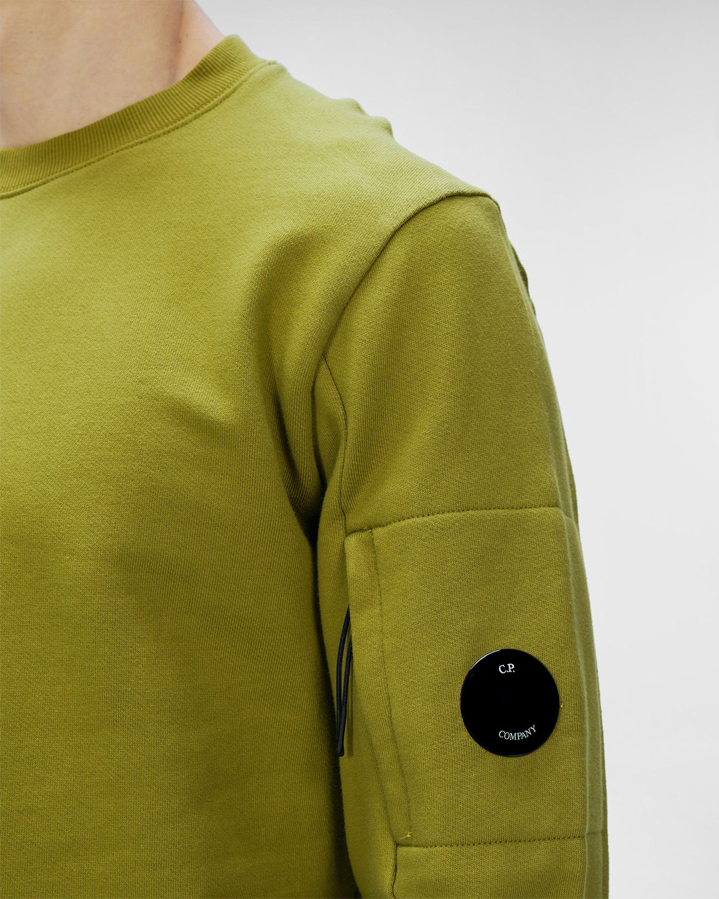 C.P. Company Lens Crewneck Sweatshirt (12CMSS022A 005086W)