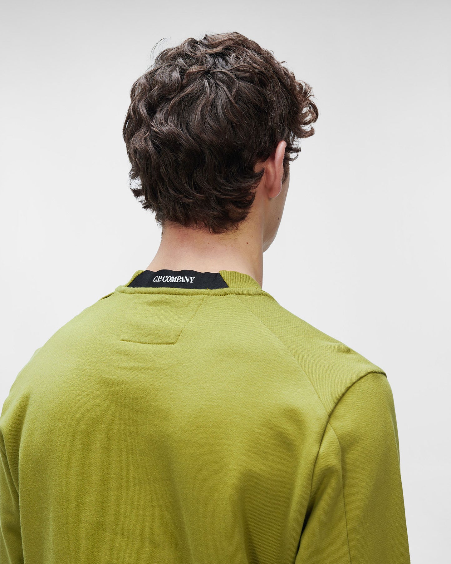 C.P. Company Lens Crewneck Sweatshirt (12CMSS022A 005086W)