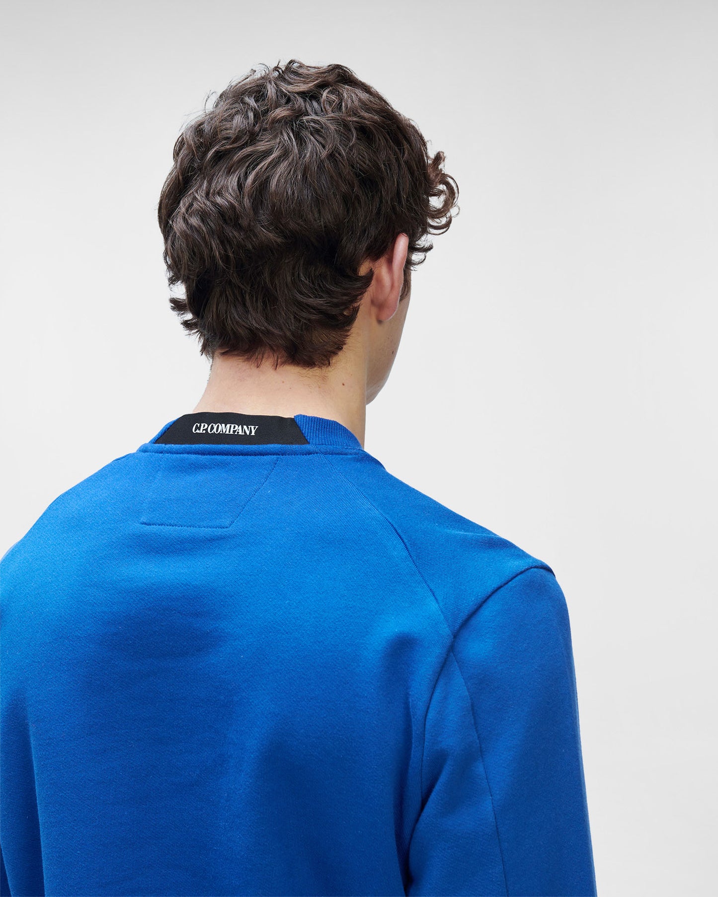 C.P. Company Lens Crewneck Sweatshirt (12CMSS022A 005086W)
