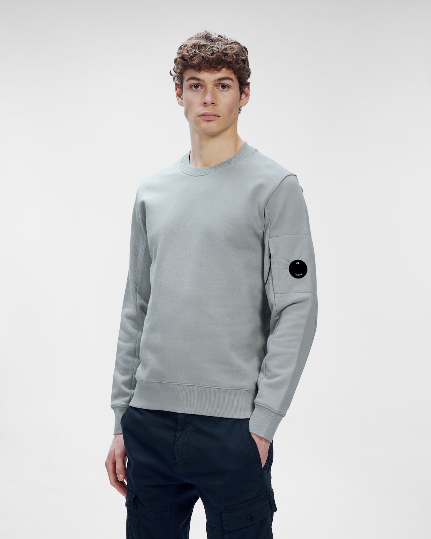 C.P. Company Lens Crewneck Sweatshirt (12CMSS022A 005086W)