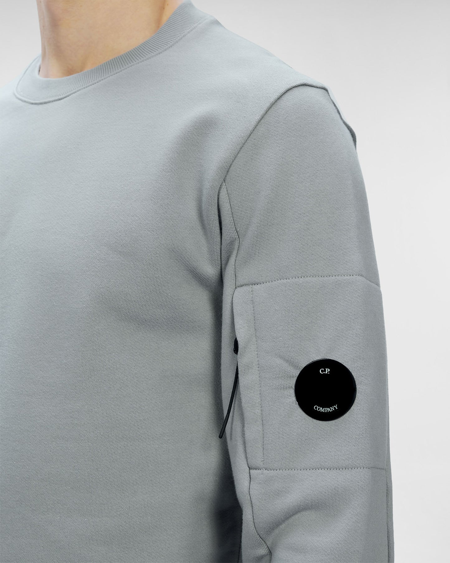 C.P. Company Lens Crewneck Sweatshirt (12CMSS022A 005086W)