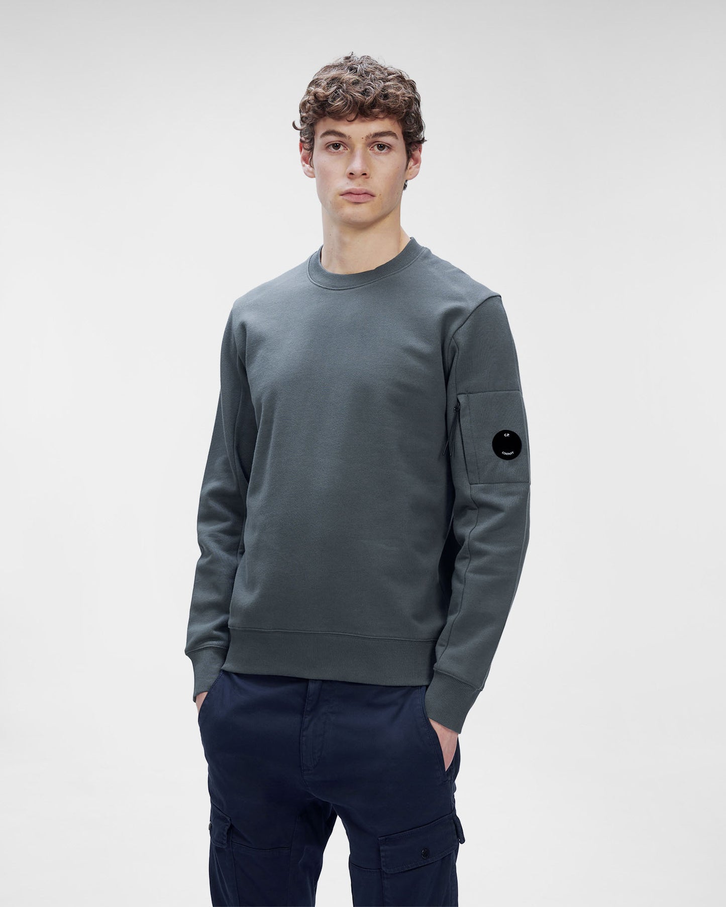 C.P. Company Lens Crewneck Sweatshirt (12CMSS022A 005086W)