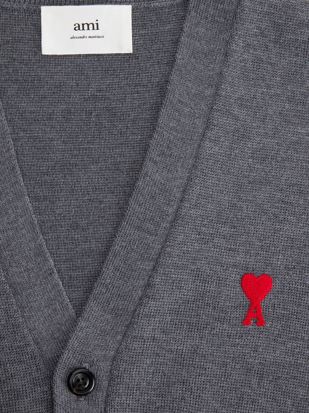 AMI Small Heart Wool Cardigan (HKC001.L001)