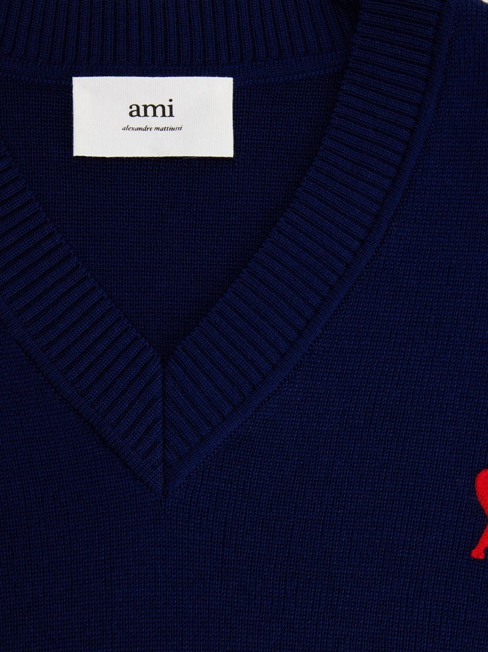 AMI Small Heart Logo V-Neck Sweater (HKS201.00)