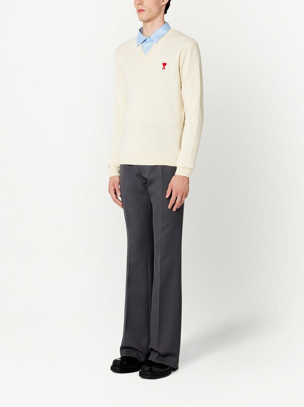 AMI Small Heart Logo V-Neck Sweater (HKS201.00)