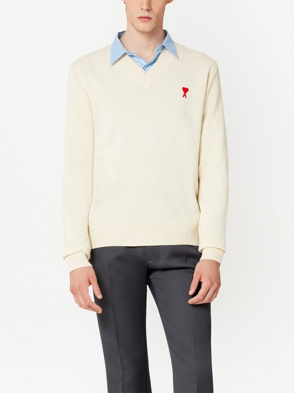 AMI Small Heart Logo V-Neck Sweater (HKS201.00)