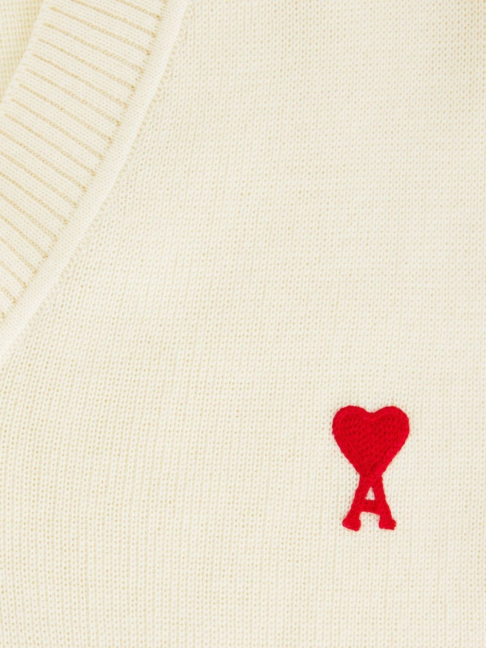 AMI Small Heart Logo V-Neck Sweater (HKS201.00)