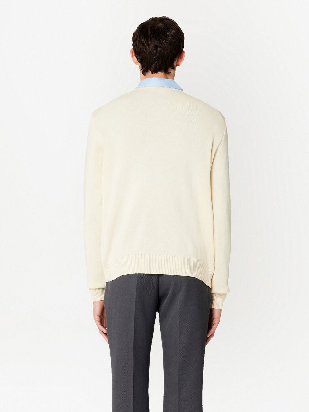 AMI Small Heart Logo V-Neck Sweater (HKS201.00)
