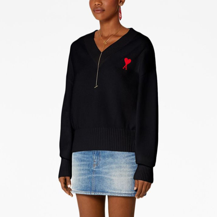AMI Small Heart Logo V-Neck Knit Sweater (UKS208.016)