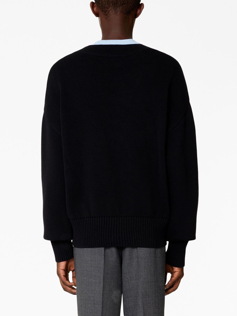 AMI Small Heart Logo V-Neck Knit Sweater (UKS208.016)