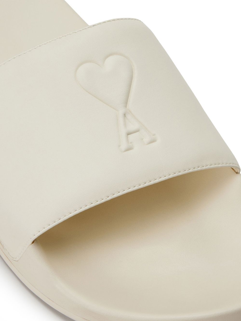 AMI Paris Ami de Coeur Pool Slides (USN400.AA0002)