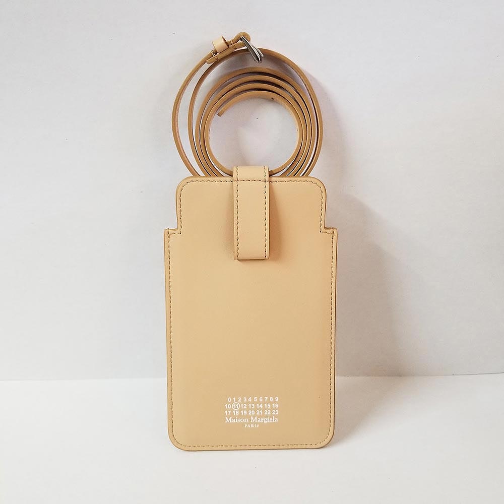Maison Margiela Four Stitches Neck Phone Holder (S56UI0211 P4303)