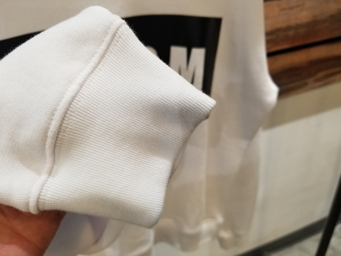 MSGM Milano Box Logo Sweatshirt (2542MDM196)