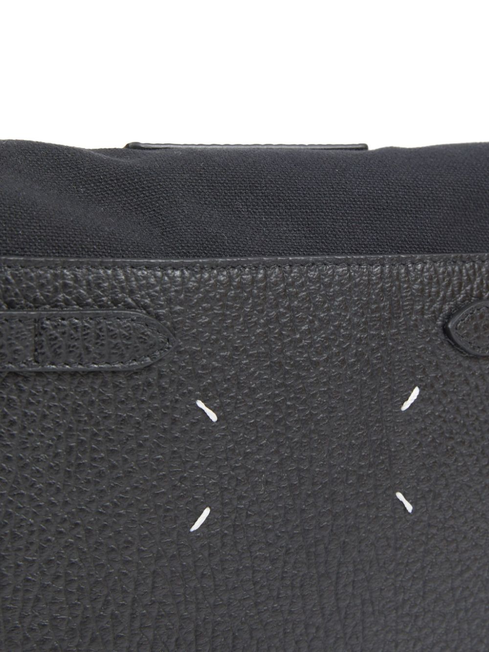 Maison Margiela Leather Card Holder (SBIWG0041P4348)