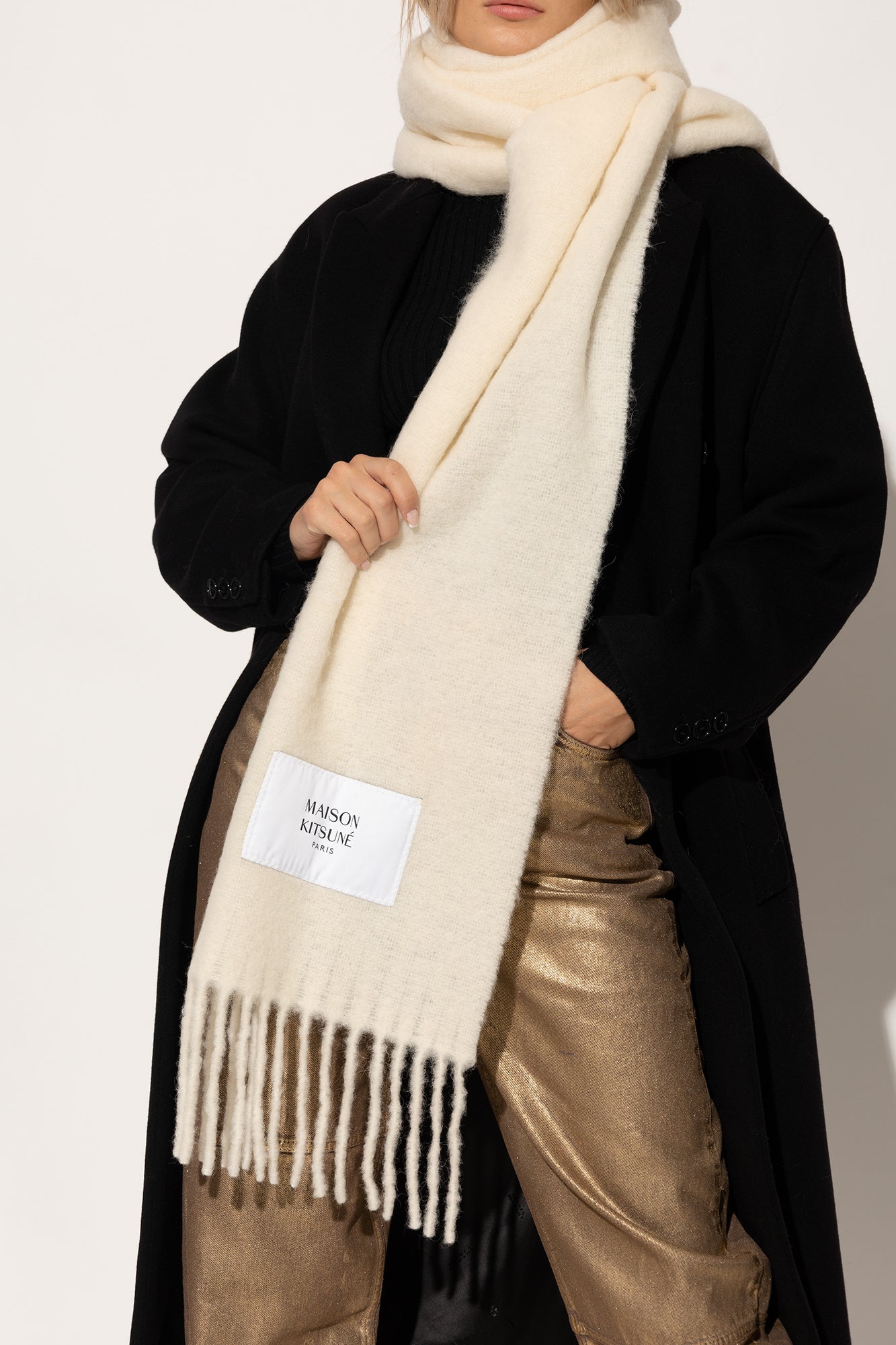 Maison Kitsuné Baby Alpaka Scarf Ivory (LM06206WA0022)