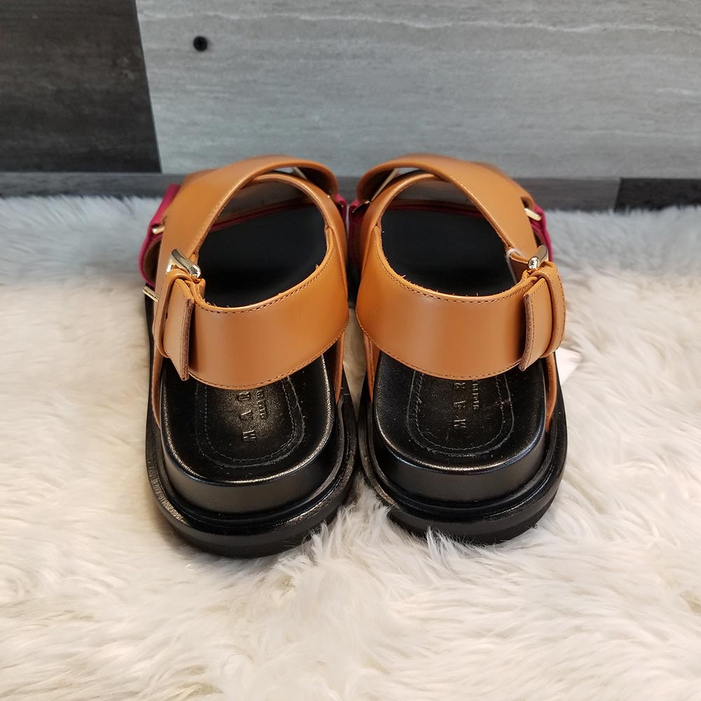 Marni Fussbett Leather Cross-Strap Sandals (FBMS005201 P3614)