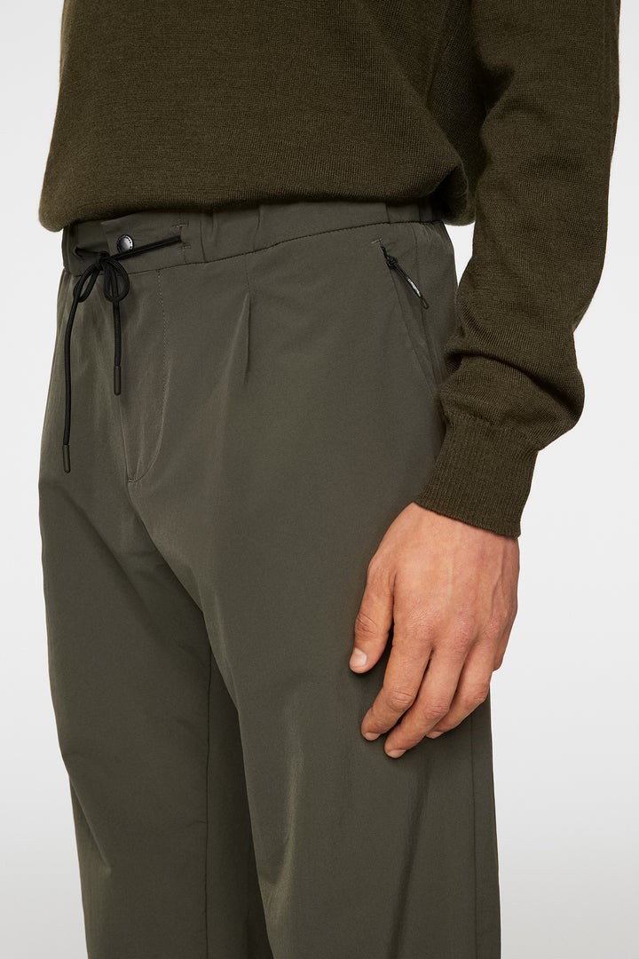 J.Lindeberg Jin DS Pleated Pants (FMPA11679)