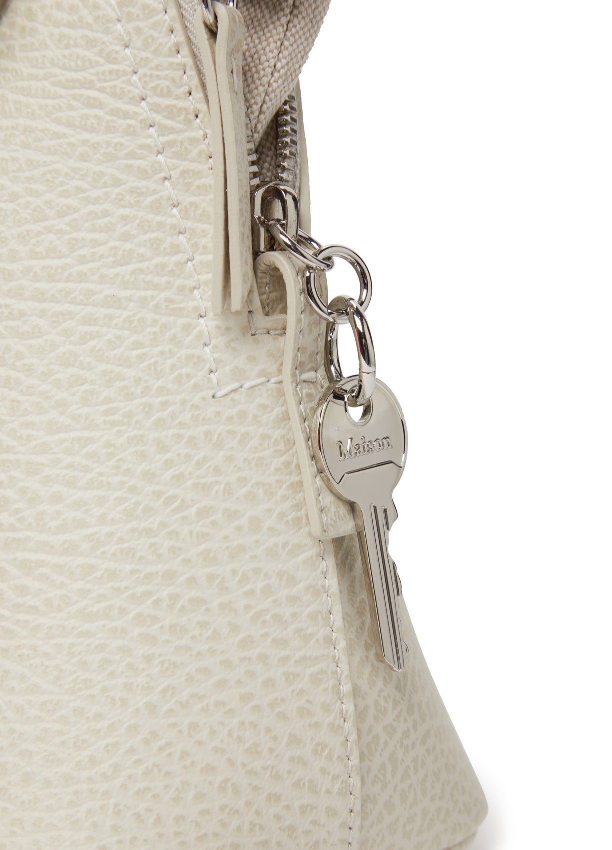 Maison Margiela 5AC Classique Mini Shoulder Bag (S56WG0082 P4455)