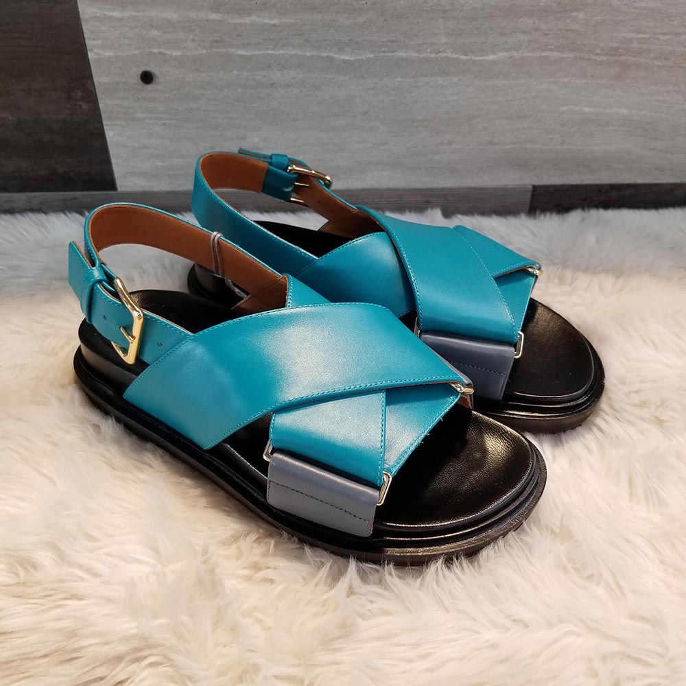 Marni Fussbett Leather Cross-Strap Sandals (FBMS005201 P3614)