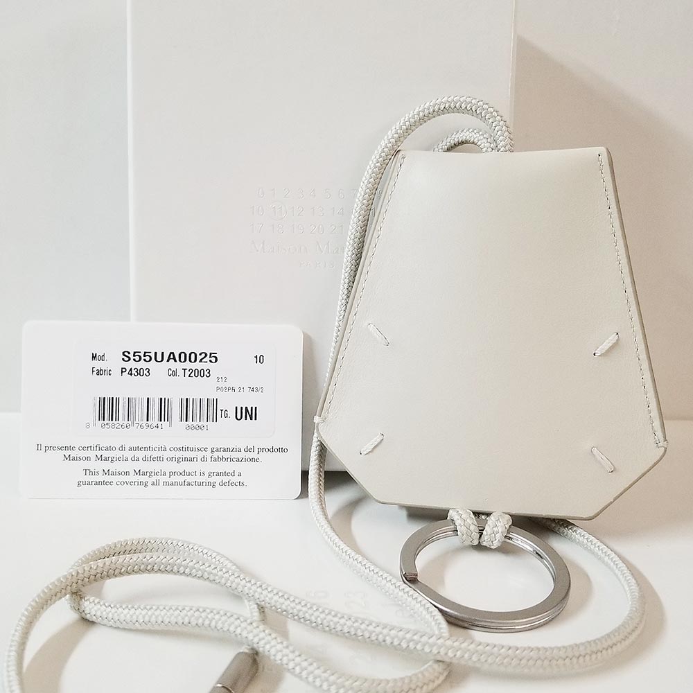 Maison Margiela Four Stitches Key Holder with Neck Strap (S55UA0025 P4303)