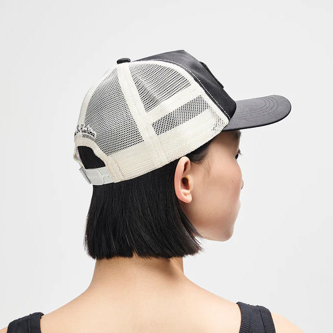 Fugazi Paris Shield Trucker Hat D261WHA846099800 (Black)