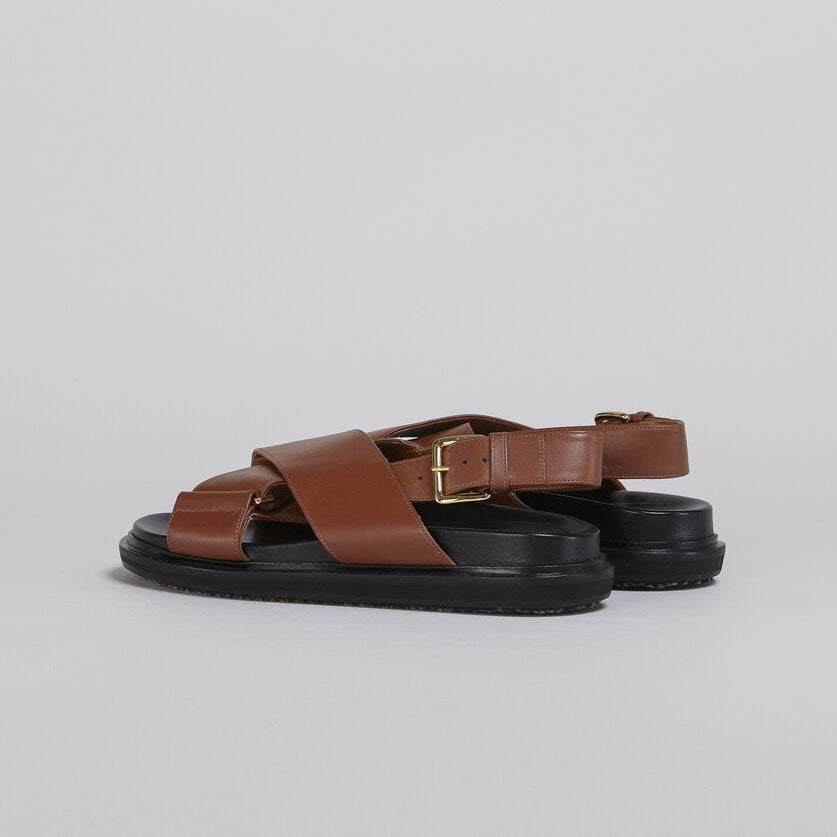Marni Fussbett Leather Cross-Strap Sandals (FBMS005201 P3614)