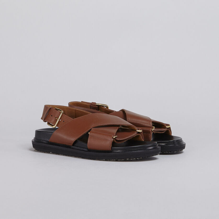 Marni Fussbett Leather Cross-Strap Sandals (FBMS005201 P3614)