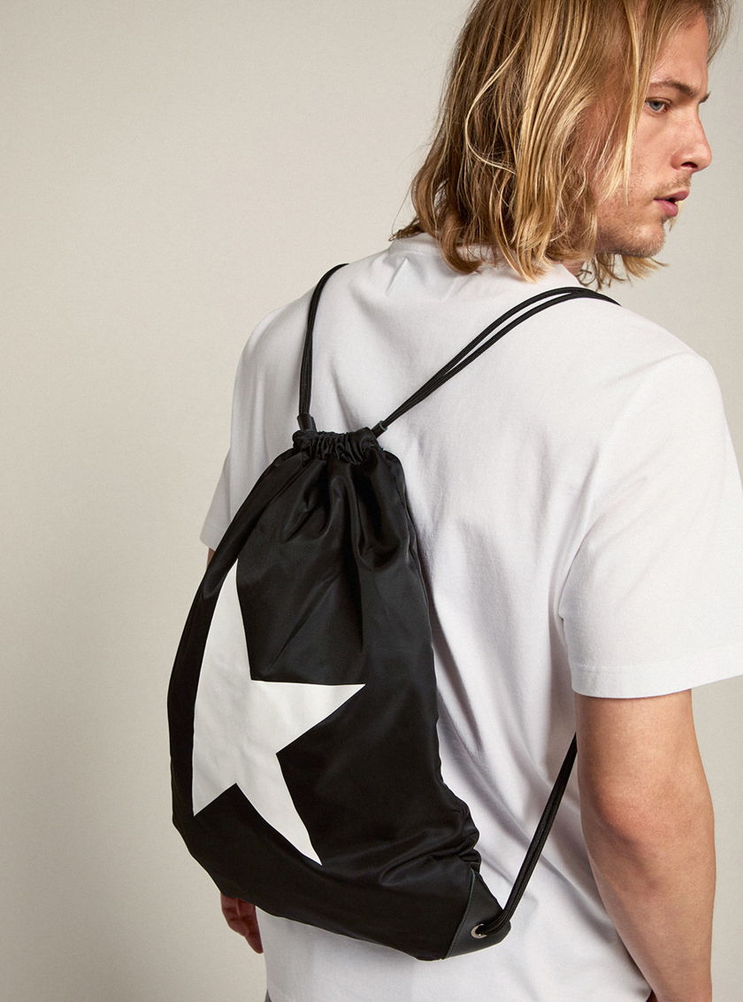 Golden Goose Star Drawstring Bag (GUA00222.A000146.80203)
