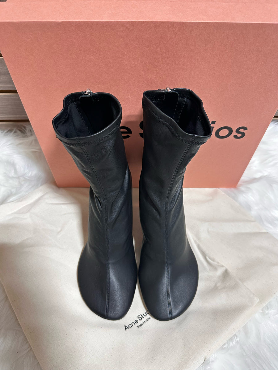 Acne Studios Leather Ankle Boot (AD0857)